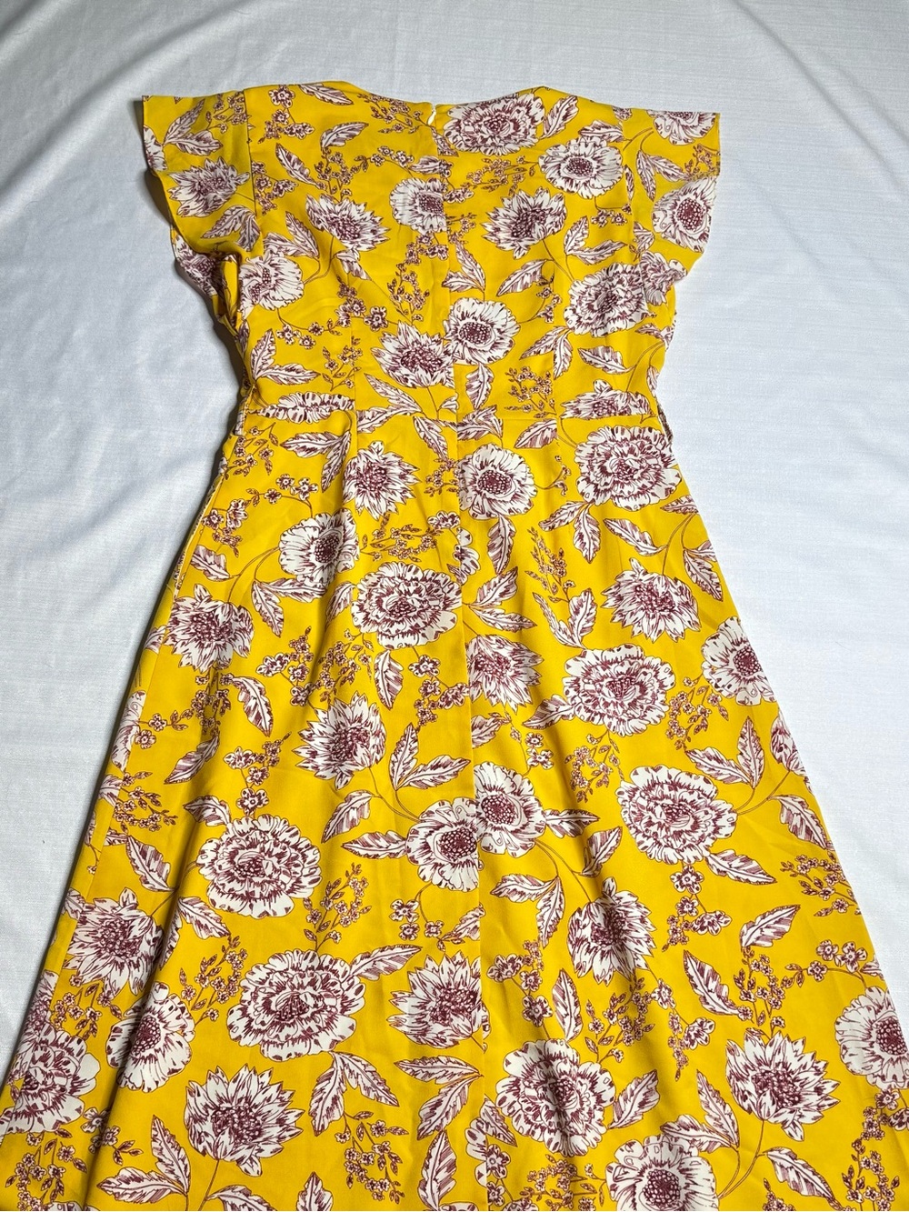 NWT Alex Marie Yellow Floral Dress Women’s Size 6 Flutter Sleeve Fit & Flare - Picture 10 of 10